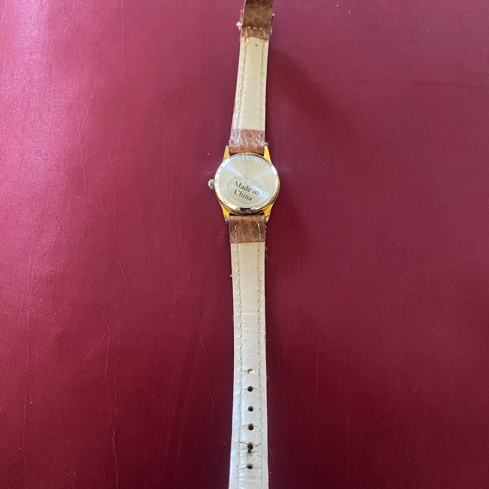 Ladies Watch - Picture 2 of 8